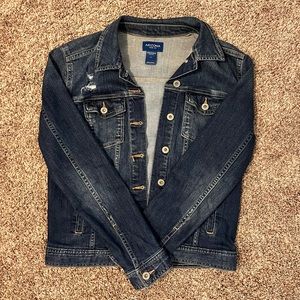 Rarely worn but super cute! Nice color and can be worn over anything.